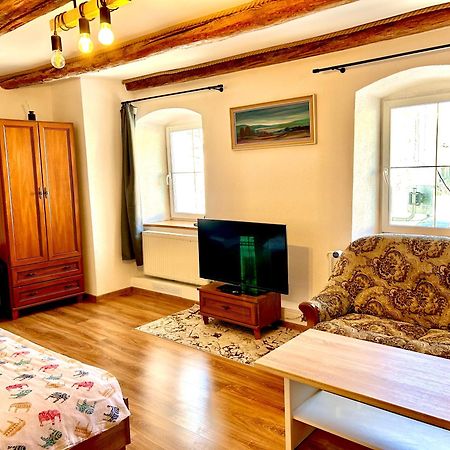 Apartman Velicka Vinaren Poprad Exterior photo