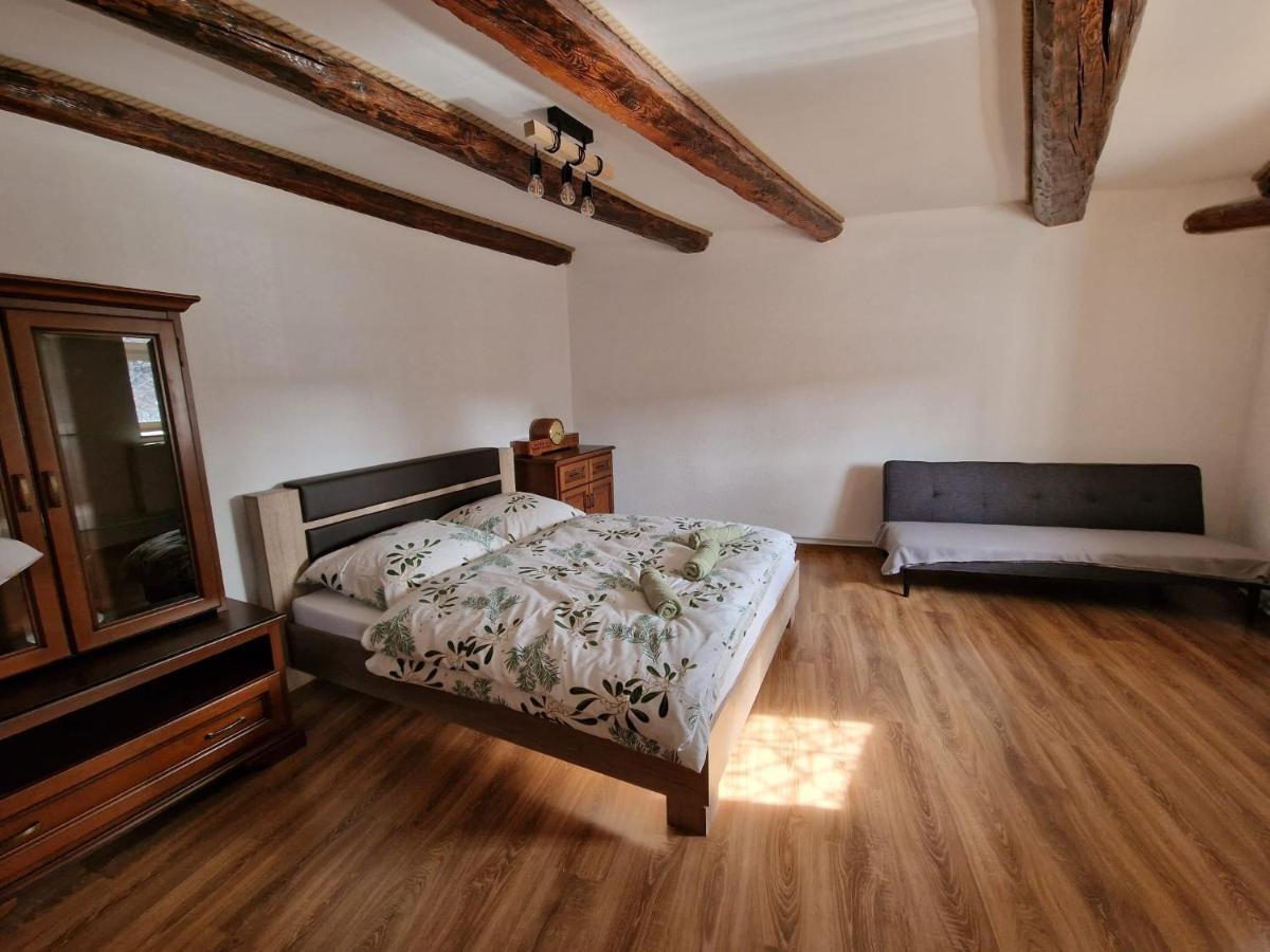 Apartman Velicka Vinaren Poprad Exterior photo